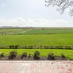 Frisia - 3 *