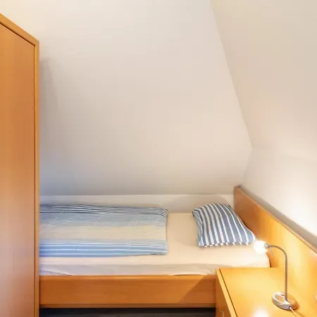 Frisia - 3 *
